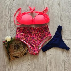 Costum Baie Red + Slip Cadou